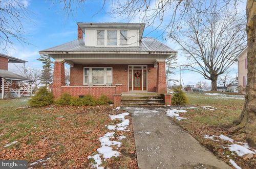 839 Main St, SHOEMAKERSVILLE, PA, 19555-1622 | Card Image