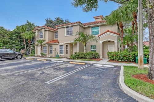 971 Summit Lake Dr, West Palm Beach, FL, 33406-9112 | Card Image