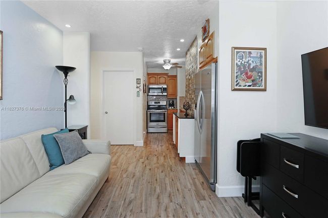 APT-3A - 3300 N Surf Rd, Condo with 1 bedrooms, 1 bathrooms and null parking in Hollywood FL | Image 5