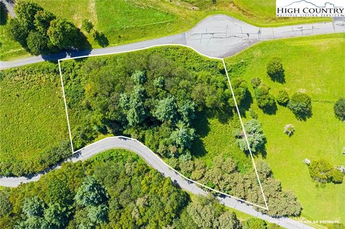 23 Chariot Dr, Boone, NC, 28607 | Card Image