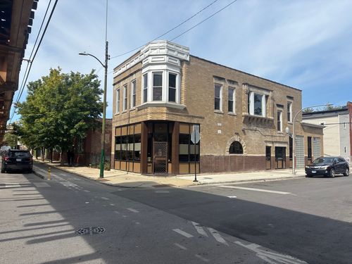 3500 W Lake St, Chicago, IL, 60624-1906 | Card Image