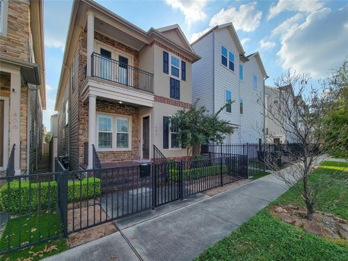 408 W 28th Street, Houston, TX, 77008 | Card Image