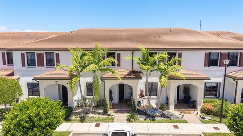 3253-3253 W 106th Terrace, Hialeah, FL, 33018 | Card Image
