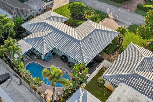 3676 Ne 18th Ave, Oakland Park, FL, 33334-5430 | Card Image