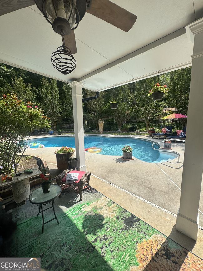 374 Persimmon Dr, House other with 5 bedrooms, 3 bathrooms and 8 parking in Sharpsburg GA | Image 38