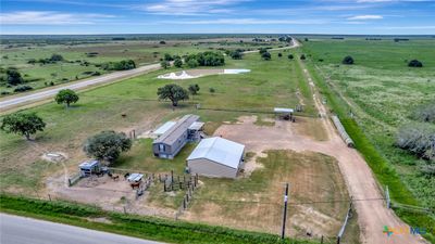 12561 Salem Road, House other with 3 bedrooms, 2 bathrooms and null parking in Inez TX | Image 3