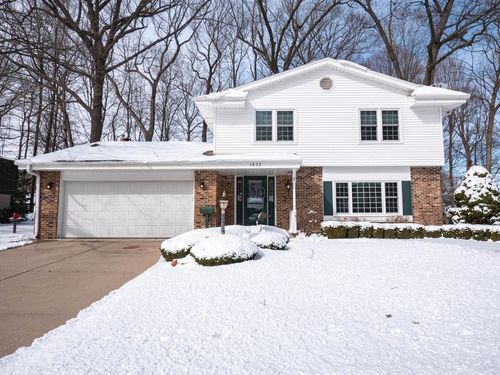 5872 Riverside Drive, Greendale, WI, 53129 | Card Image