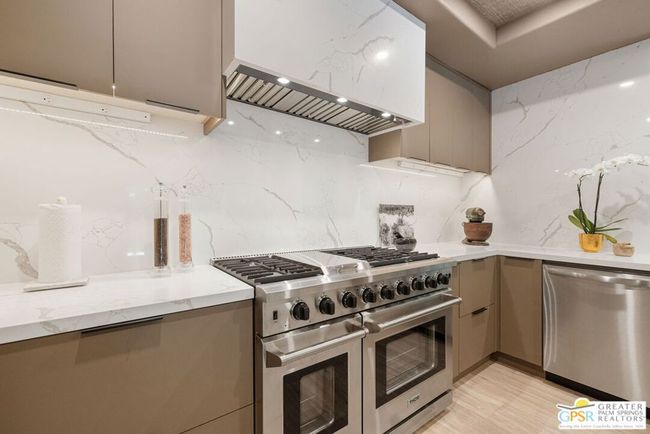 3708 E Bogert Trl, Condo with 2 bedrooms, 3 bathrooms and 2 parking in Palm Springs CA | Image 34