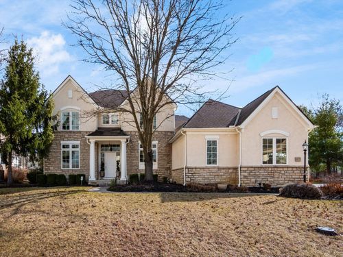 9375 Creighton Drive, Powell, OH, 43065 | Card Image