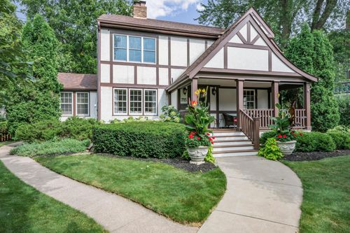 715 3rd St S, Stillwater, MN, 55082-6259 | Card Image