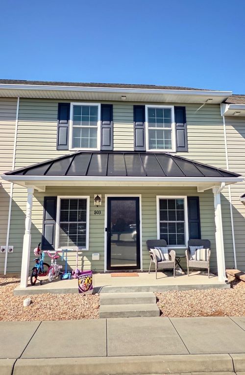 803 Carson Cir, GROTTOES, VA, 24441-2578 | Card Image