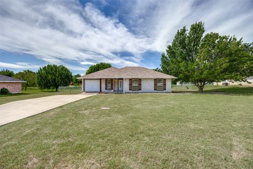 505 W Thomas St, Leonard, TX, 75452-2437 | Card Image