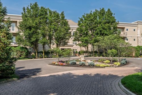 203-5735 Newbank Cir, Dublin, OH, 43017-3535 | Card Image