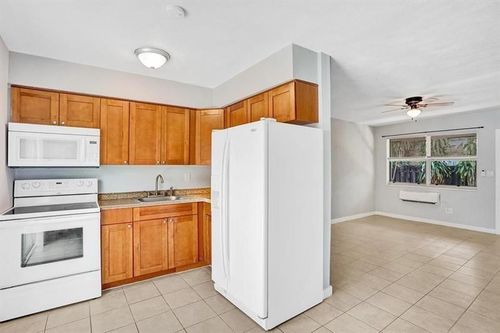 a-1410 Nw 2nd Ave, Fort Lauderdale, FL, 33311-6042 | Card Image