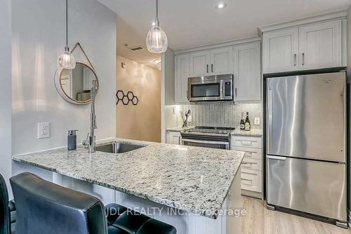 104-73 Washington Ave, Oakville, ON, L6K1W5 | Card Image