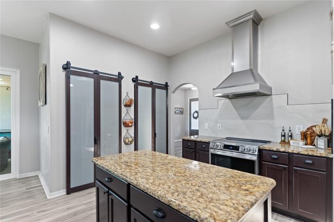 7351 Spring Mountain Ln, House other with 5 bedrooms, 4 bathrooms and null parking in YALAHA FL | Image 15
