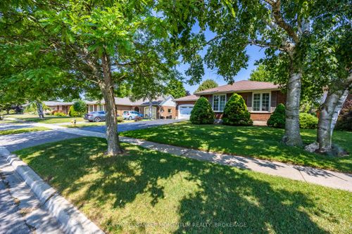99 Lynndale Rd, Simcoe, ON, N3Y4W9 | Card Image