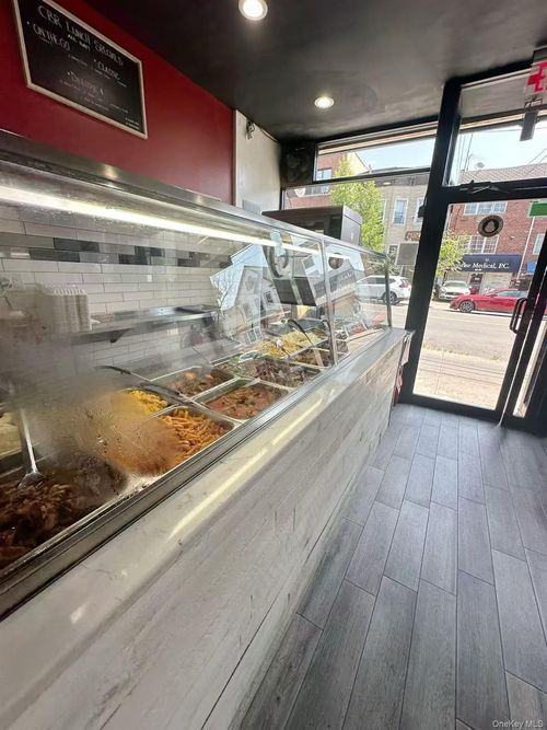 40 Junction Blvd, Corona, NY, 11368-2122 | Card Image