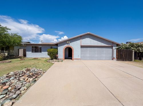 9941 E Hawthorne Street, Tucson, AZ, 85748 | Card Image