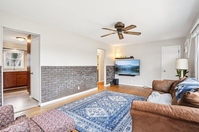 7-web-or-mls-Maryland Ave-2204-007.jpg | Image 4