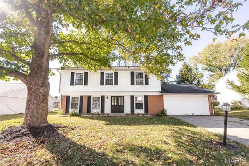 365 Breckenridge Dr, Belleville, IL, 62221-5811 | Card Image