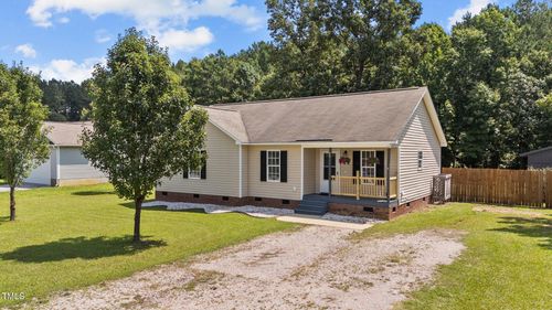 32 N Dandelion Green Court, Selma, NC, 27576 | Card Image