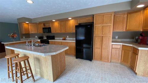 2615 Elandell Ln, Metamora, MI, 48455-8520 | Card Image