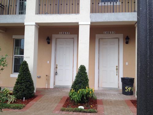 14657 Sw 14th St, Pembroke Pines, FL, 33027-6508 | Card Image