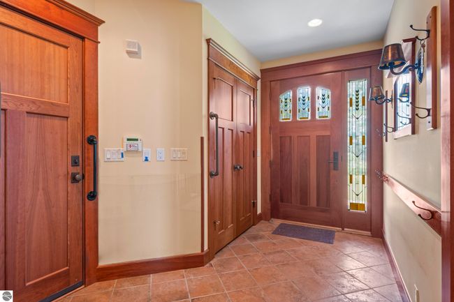 12305 3 Rd St, House other with 5 bedrooms, 4 bathrooms and null parking in Kewadin MI | Image 9