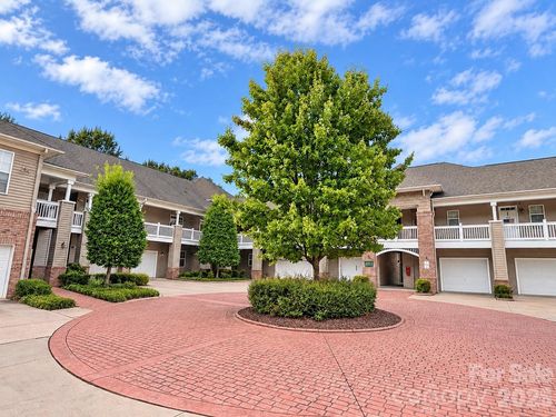 9009 Rosalyn Glen Rd, Cornelius, NC, 28031-8054 | Card Image