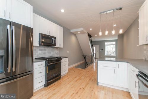 2518 Ingersoll St, PHILADELPHIA, PA, 19121-4718 | Card Image