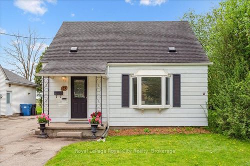 127 Memorial Cres, Guelph, ON, N1H6C2 | Card Image