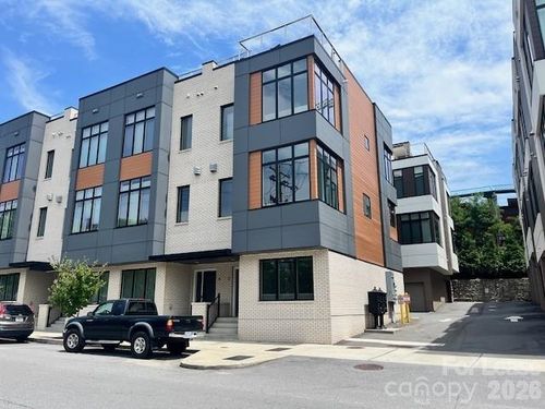 2 Bauhaus Ct, Asheville, NC, 28801-0180 | Card Image