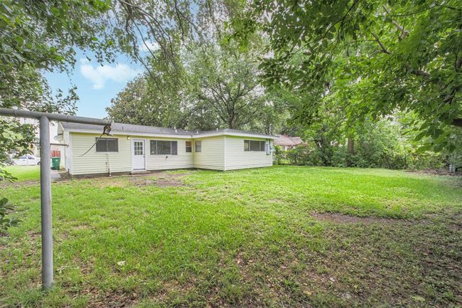 Nice fenced backyard | Image 17
