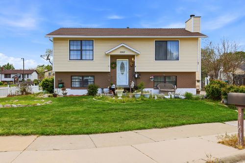 5867 2900, Roy, UT, 84067-1143 | Card Image