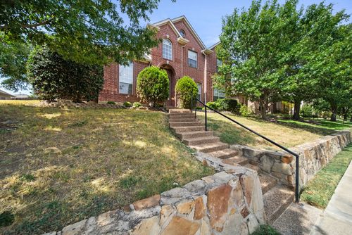 1302 Lakebreeze Dr, Garland, TX, 75043-1865 | Card Image