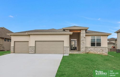 19836 Adams St, Omaha, NE, 68135-3205 | Card Image