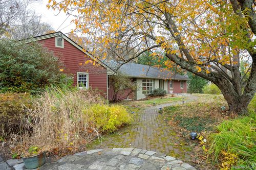 21 Walnut Hill Rd, Poughkeepsie, NY, 12603-4720 | Card Image