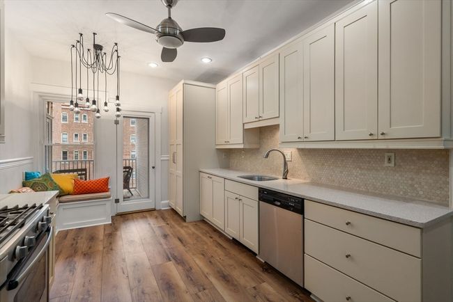 APT-2 - 76 Marshal St, Condo with 3 bedrooms, 2 bathrooms and 1 parking in Brookline MA | Image 21