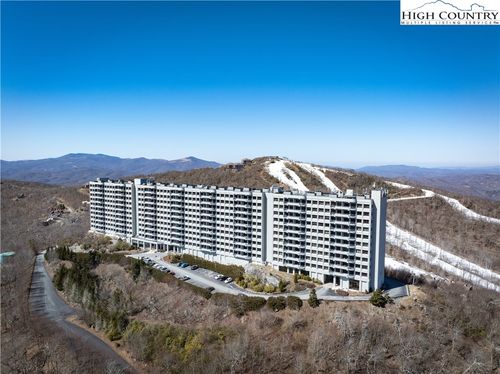 8-2812-303 Sugar Top Dr, Sugar Mountain, NC, 28604-8766 | Card Image