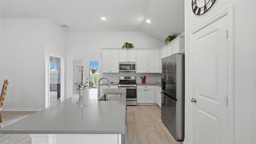 968 Blue Oak Boulevard, San Marcos, TX, 78666 | Card Image