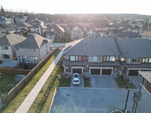 2-5080 Connor Dr, Beamsville, ON, L3J0T3 | Card Image