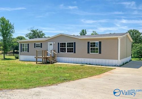 550 Bristow Creek Trl, Altoona, AL, 35952-9002 | Card Image