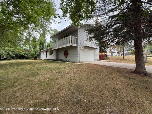 409 Clover Cir, Hayden, CO, 81639-5088 | Card Image