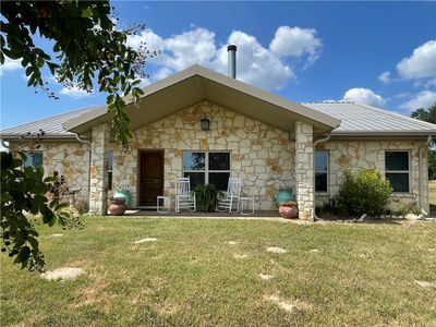 213 Northline Road, Home with 3 bedrooms, 2 bathrooms and 2 parking in Teague TX | Image 3