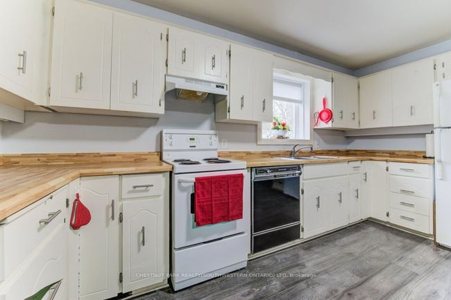 27 Station St, House other with 3 bedrooms, 2 bathrooms and 1 parking in Tavistock ON | Image 21