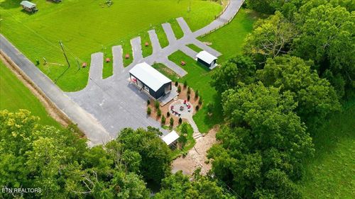 135 Frost Bottom Church Ln, Oliver Springs, TN, 37840-6038 | Card Image