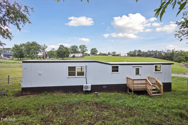 2376 Highway 81 S, House other with 2 bedrooms, 1 bathrooms and null parking in Jonesborough TN | Image 22