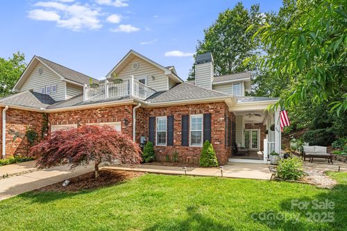 609 Carriage Commons Dr, Hendersonville, NC, 28791-1815 | Card Image