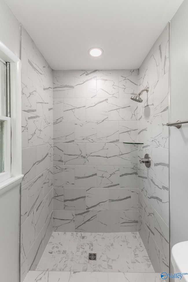 3906 Broadmor Rd Nw, House other with 4 bedrooms, 2 bathrooms and null parking in Huntsville AL | Image 12
